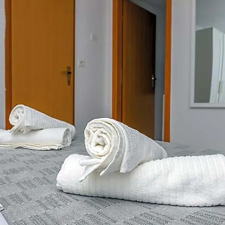 Szálloda Lisinski 3*