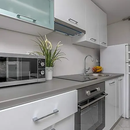 Lisinski Hotel 3*